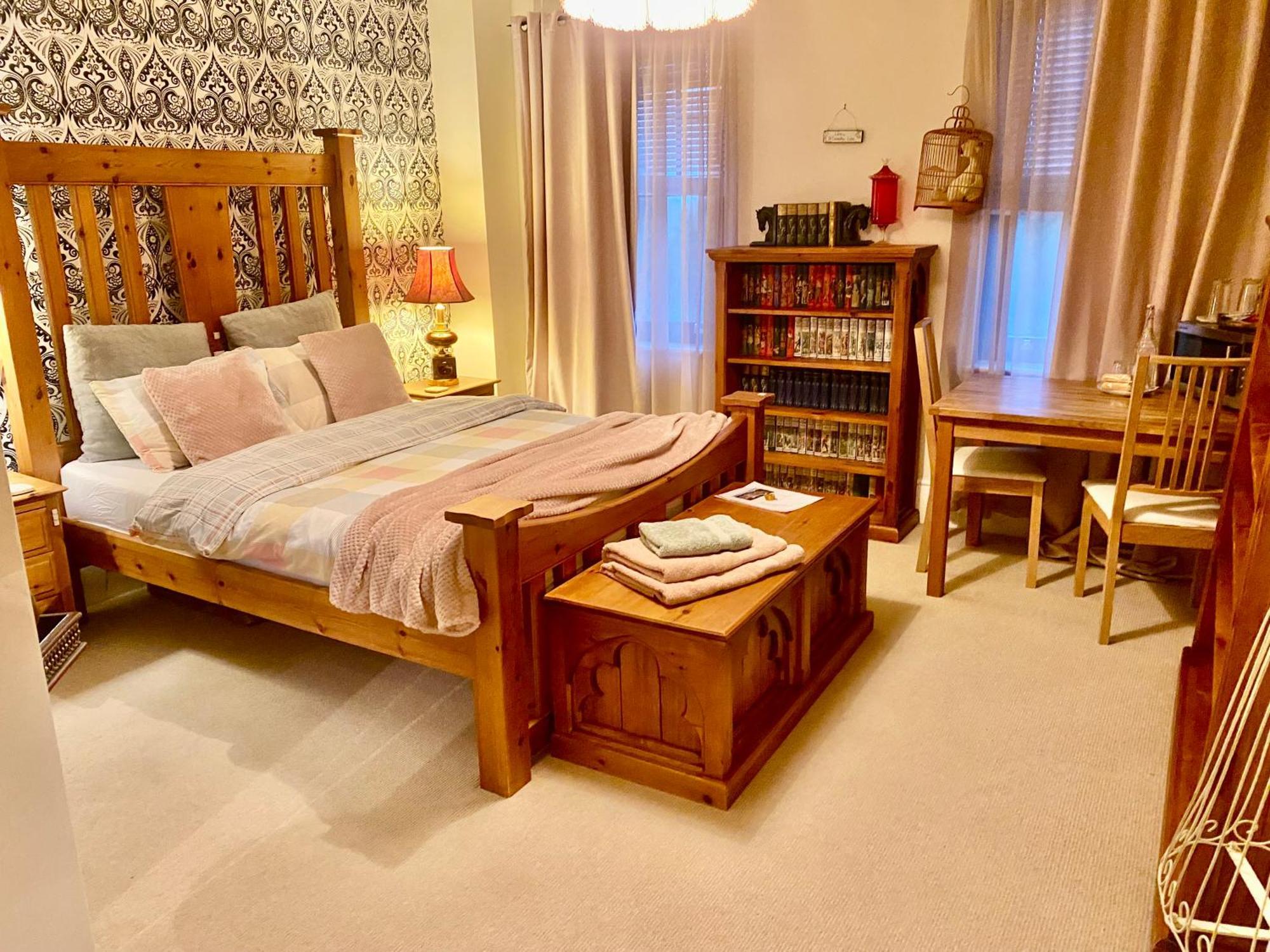 Upton Country Park Guest House Нортхемптон Экстерьер фото